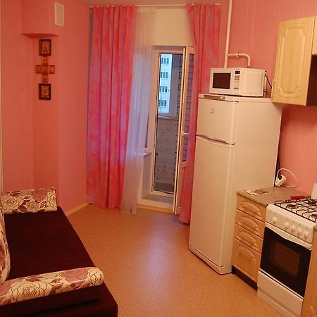 Apartment Na Vladimirskoy Pskov Bagian luar foto